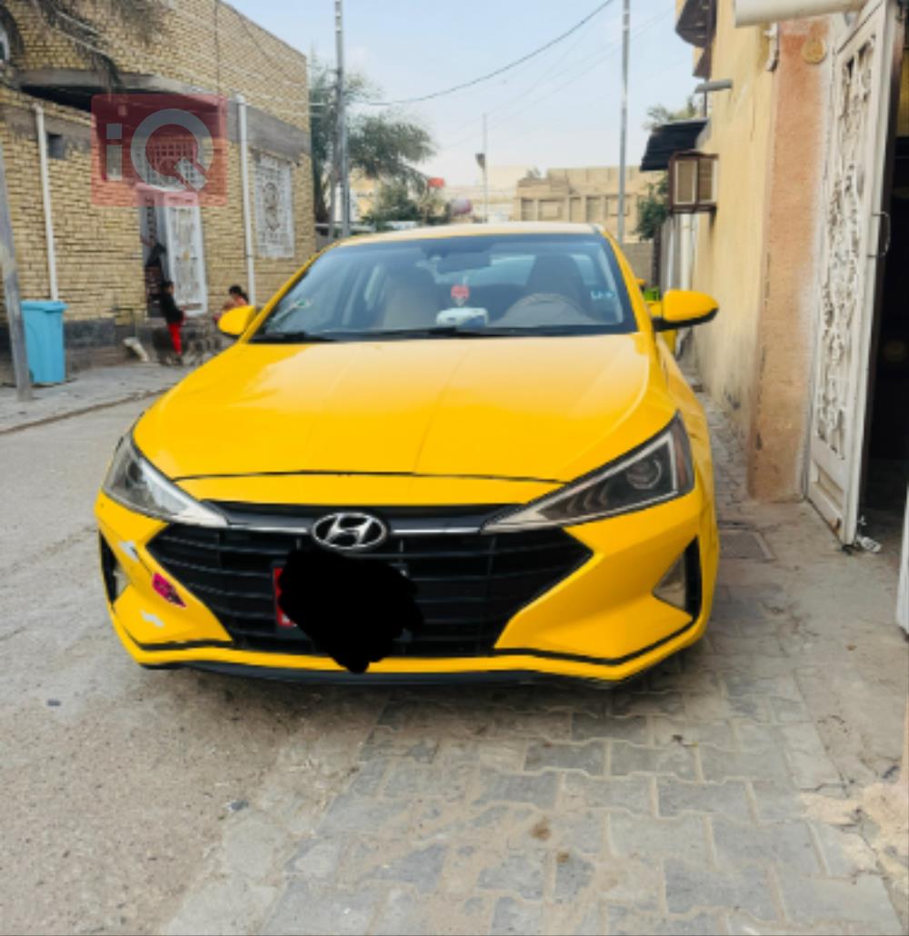 هیوندای ئەلەنترا